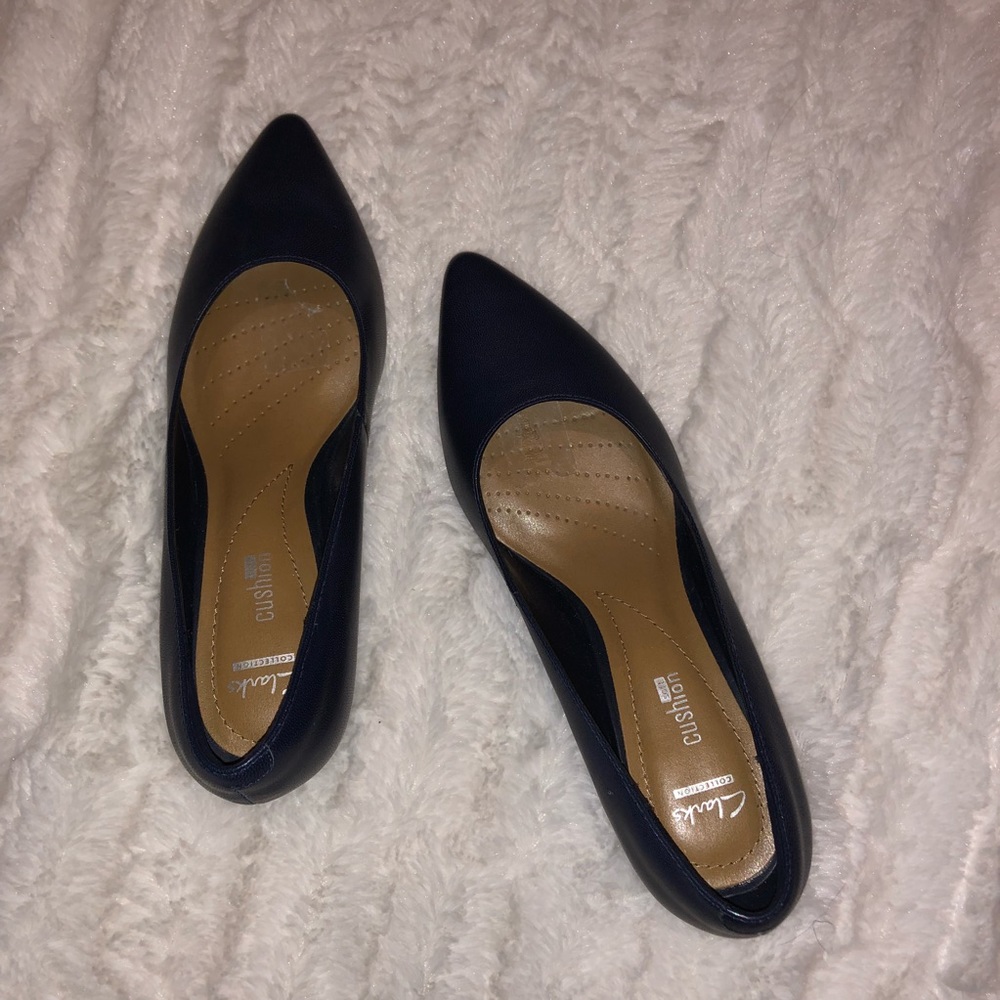 Navy 2in Heels! (6.5)